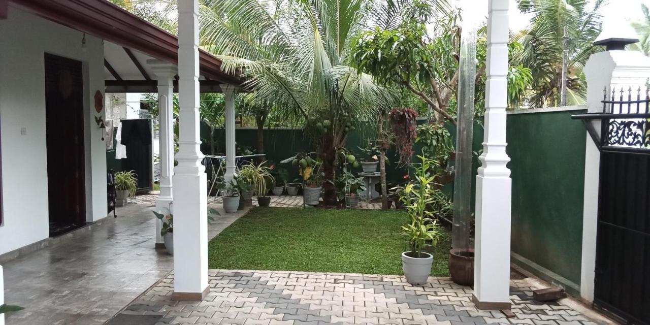 Movi Holiday Apartment Бентота Екстериор снимка