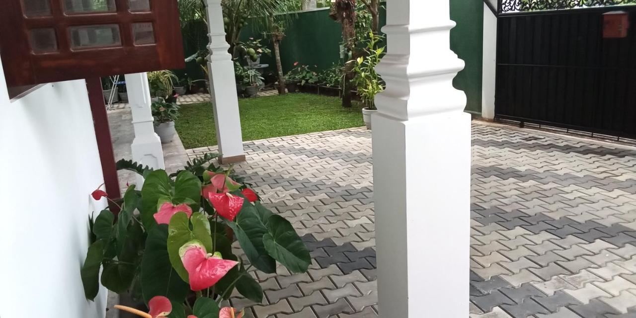 Movi Holiday Apartment Бентота Екстериор снимка
